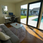Abri de jardin rénové de 12 m² – Finition bois et anthracite – Image 4