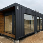 Module préfabriqué DALÍ 8x3m design exclusif 24m²